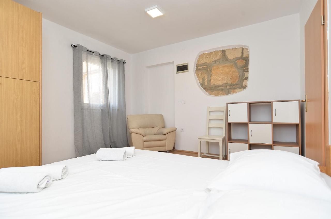 House Dragan 1980 Villa Пула Екстериор снимка