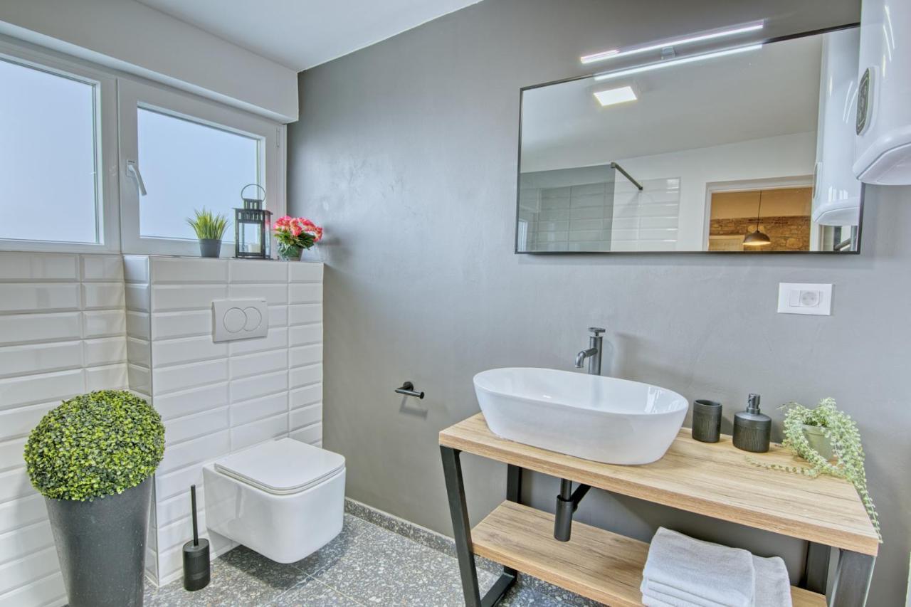 House Dragan 1980 Villa Пула Екстериор снимка