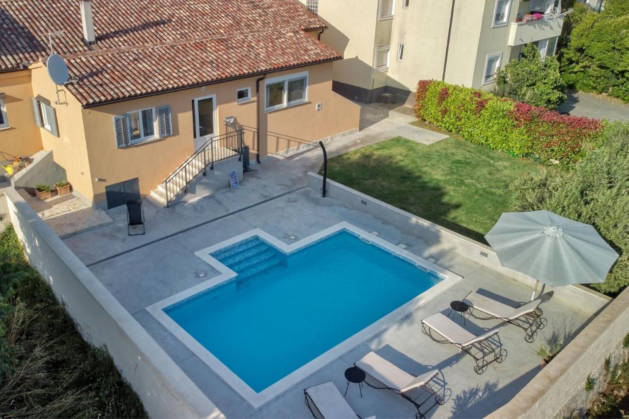 House Dragan 1980 Villa Пула Екстериор снимка